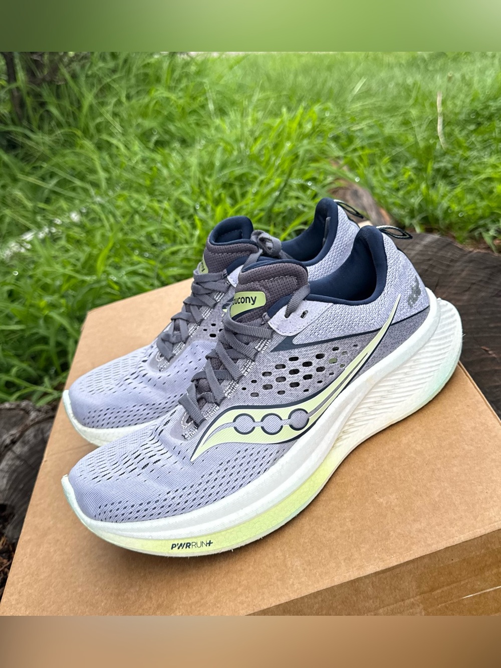 Saucony Ride 17 Running Shoes in Purple Navy Lime Green Women's 8.5